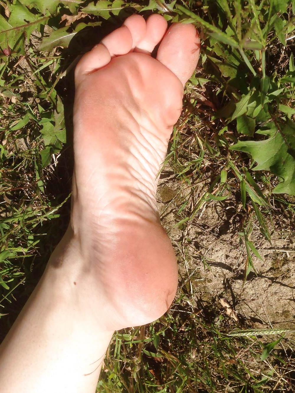 8P Bootys dirty smelly feet