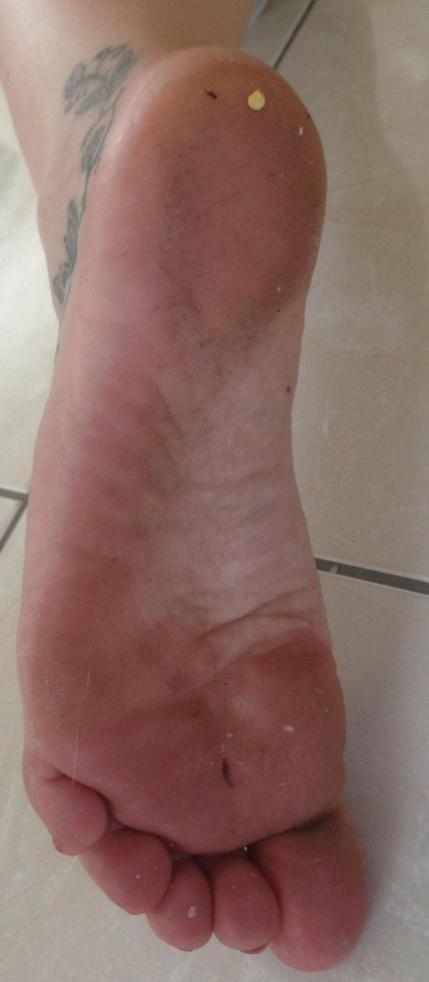 8P Bootys dirty smelly feet