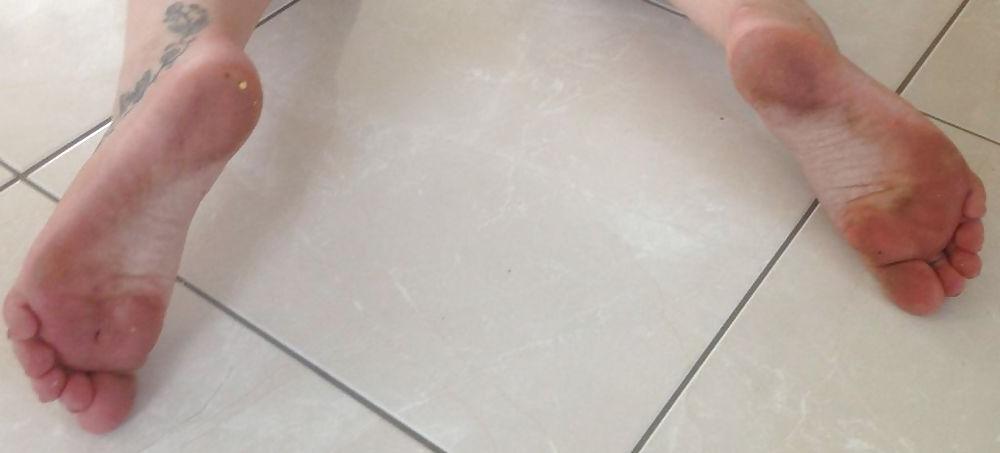 8P Bootys dirty smelly feet