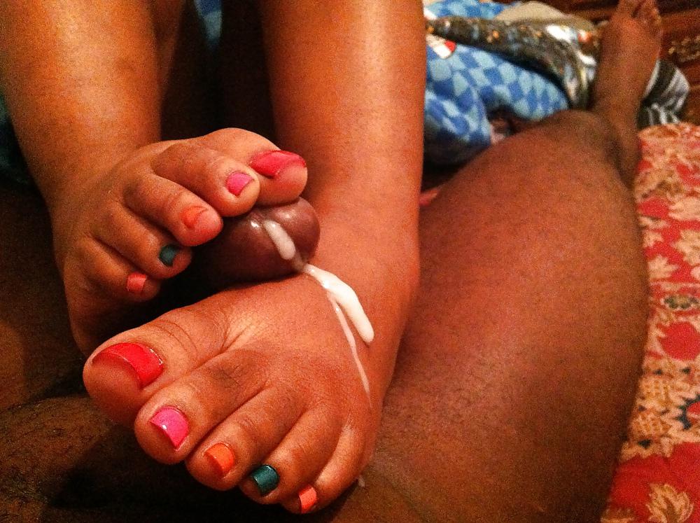 25P Colorful Toes Footjob
