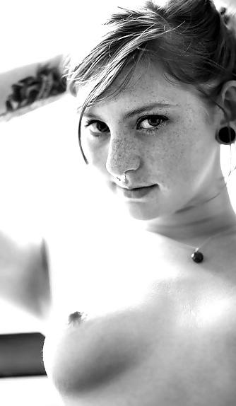 25P S.e.X.y Freckles