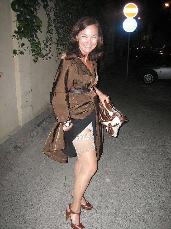 24P Serbian Girls, Milfs