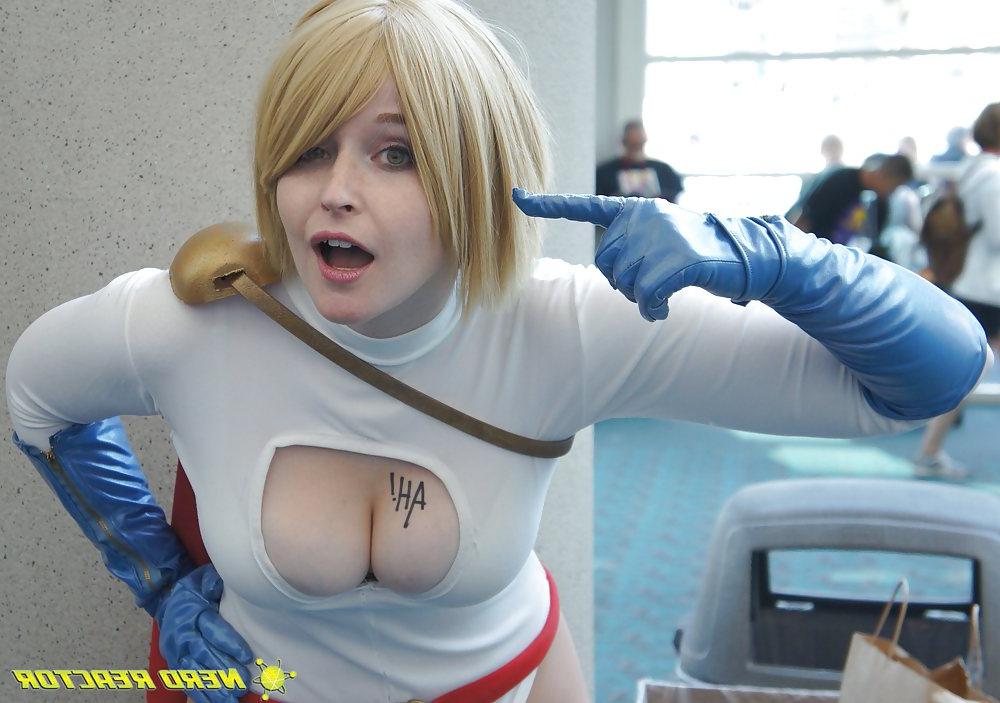 25P Cosplay upskirts