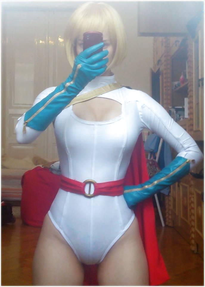 25P Cosplay upskirts