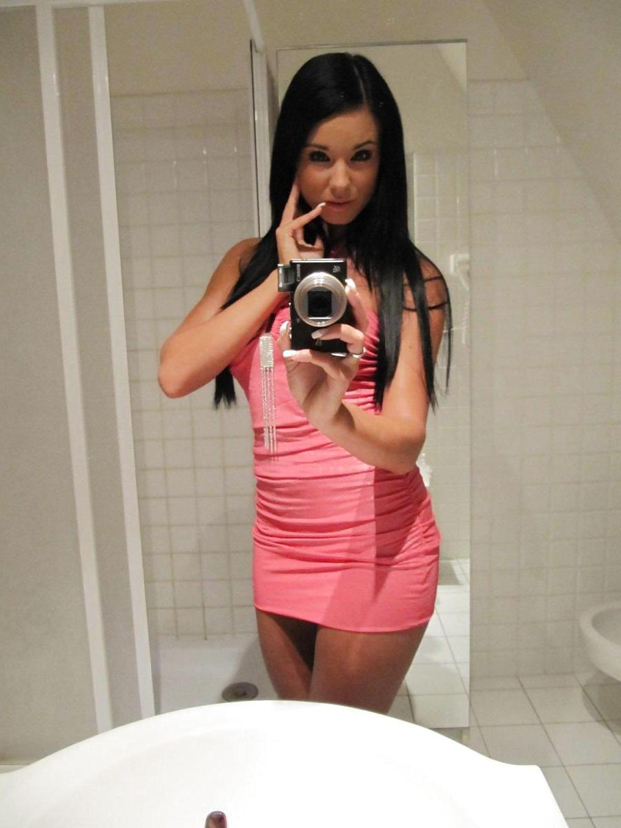 25P Whore with perfect body - Brightonguy -