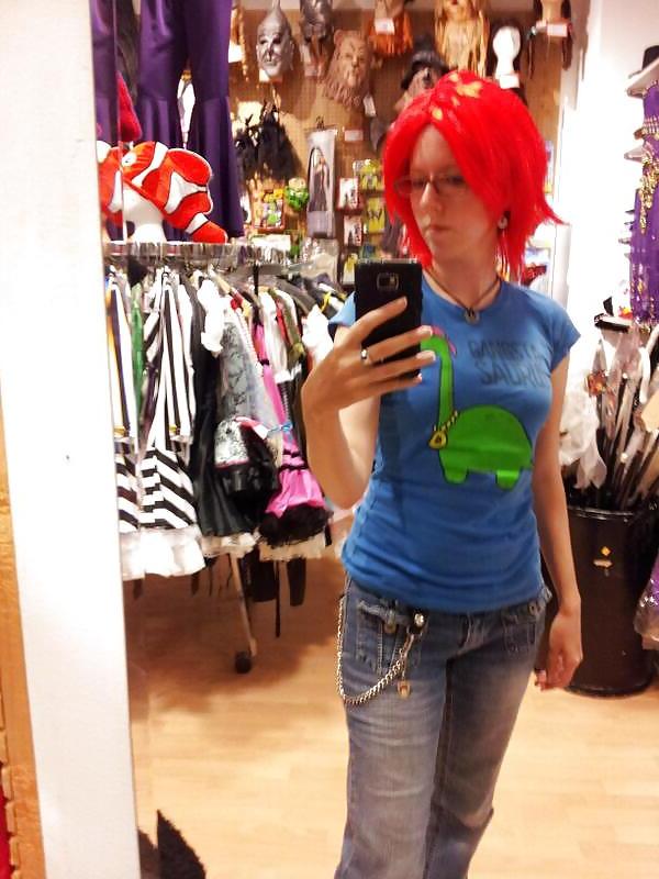 10P Cute Cosplay Girl Catie