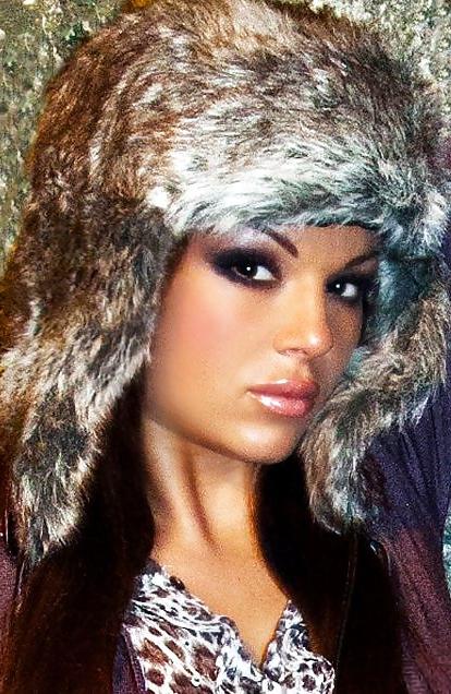 25P Sunny Blue aka Samantha Styles