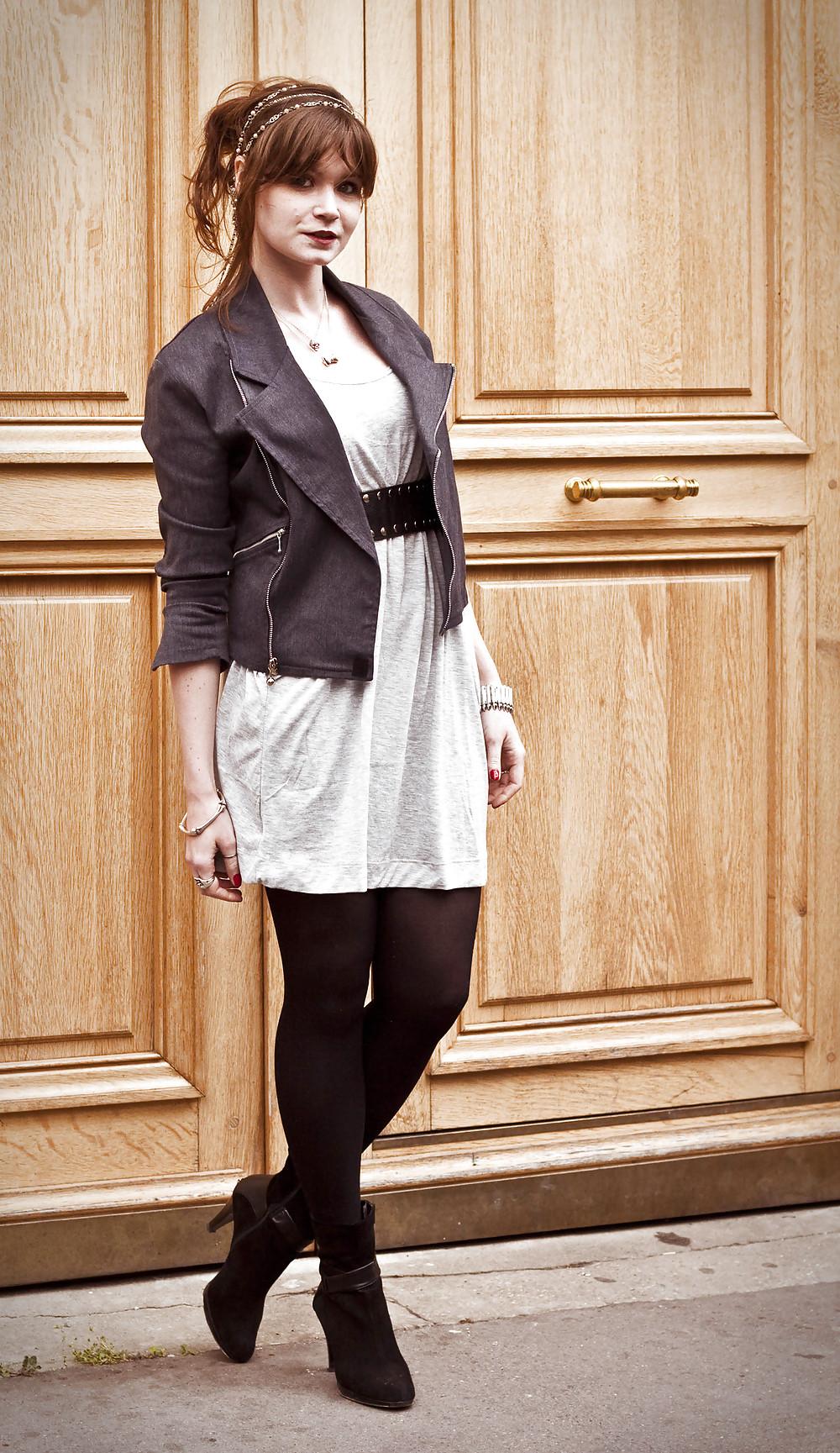 20P French bloggers Mode with sexy legs 9