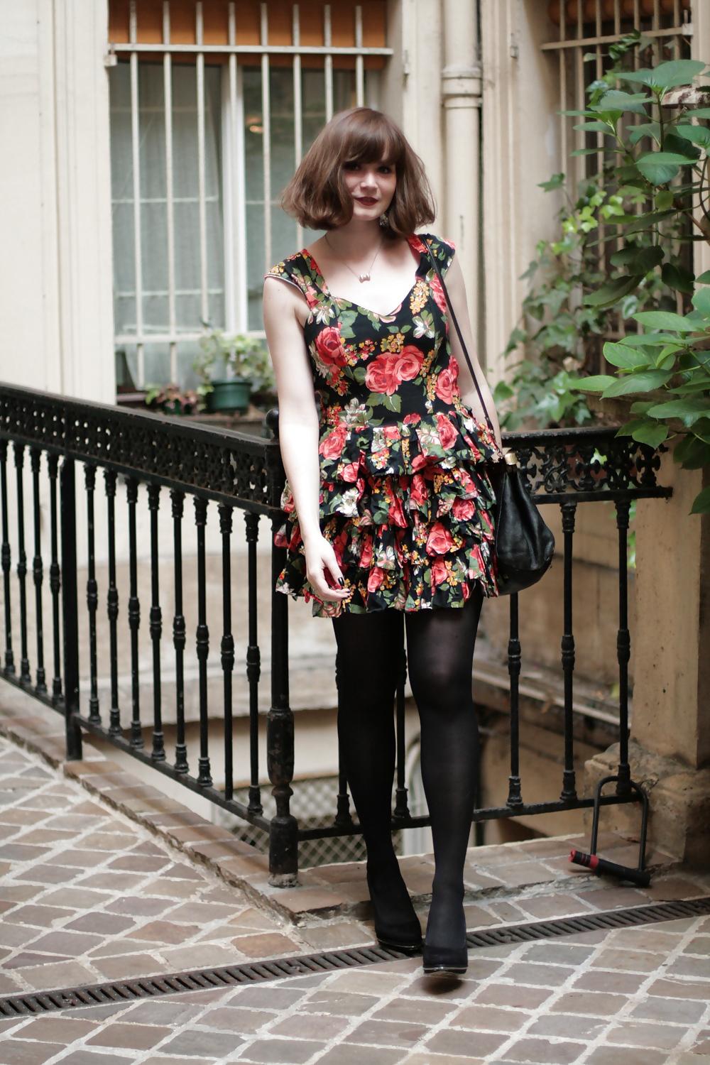 20P French bloggers Mode with sexy legs 9