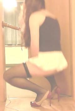 8P Sissy Julia ass to mouth