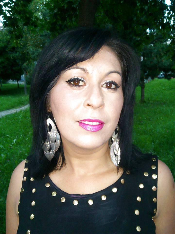 6P Serbian  Milf 2