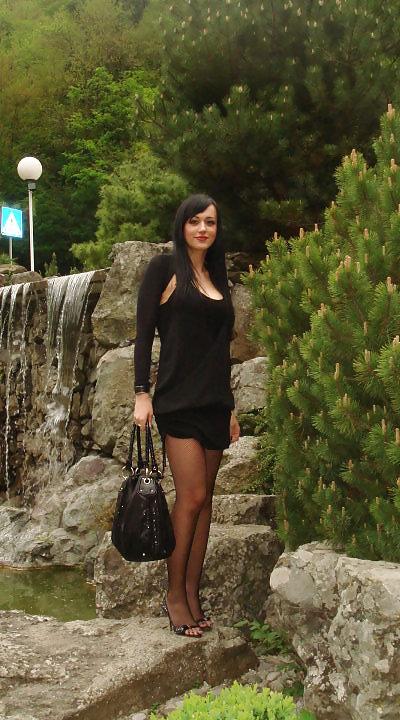 16P Serbian Hot Girl
