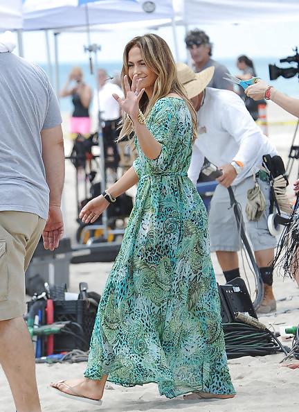 17P Jennifer Lopez Live it Up