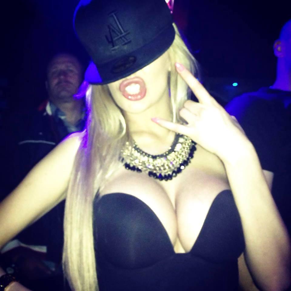 25P Serbian Girl: Marina