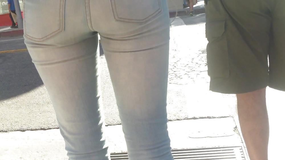 25P Sexy smooth teen ass & butt in blue jeans