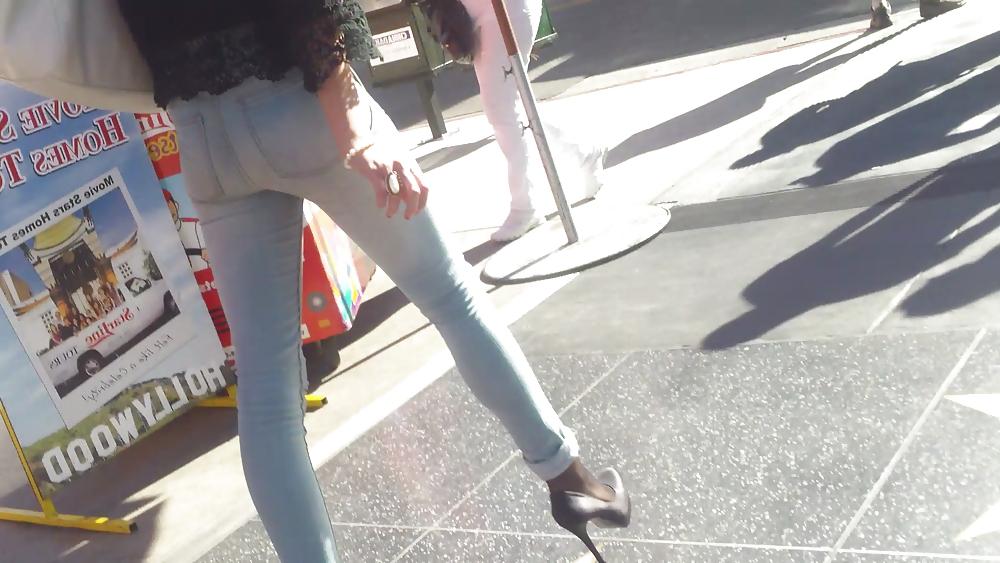 25P Sexy smooth teen ass & butt in blue jeans