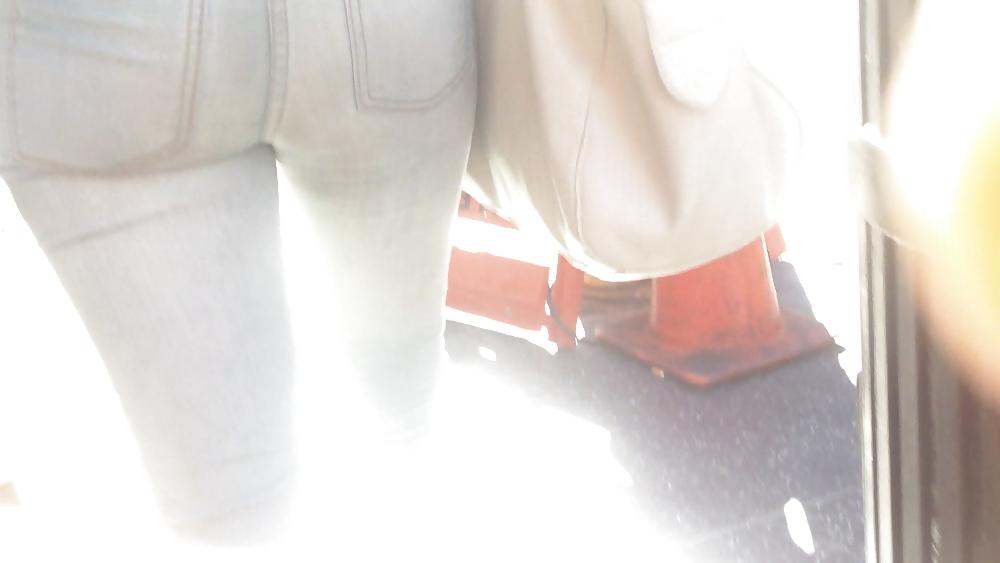 25P Sexy smooth teen ass & butt in blue jeans