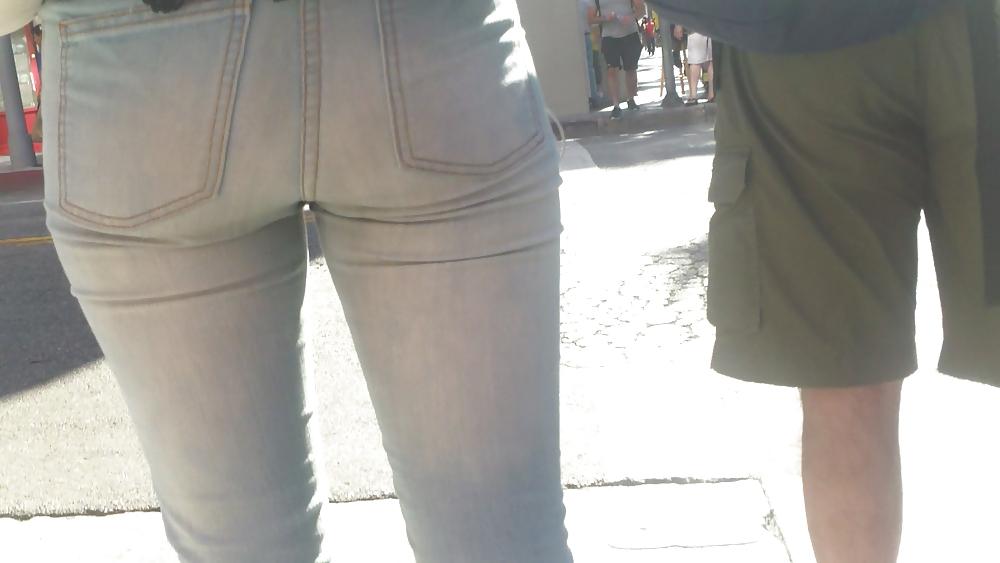25P Sexy smooth teen ass & butt in blue jeans