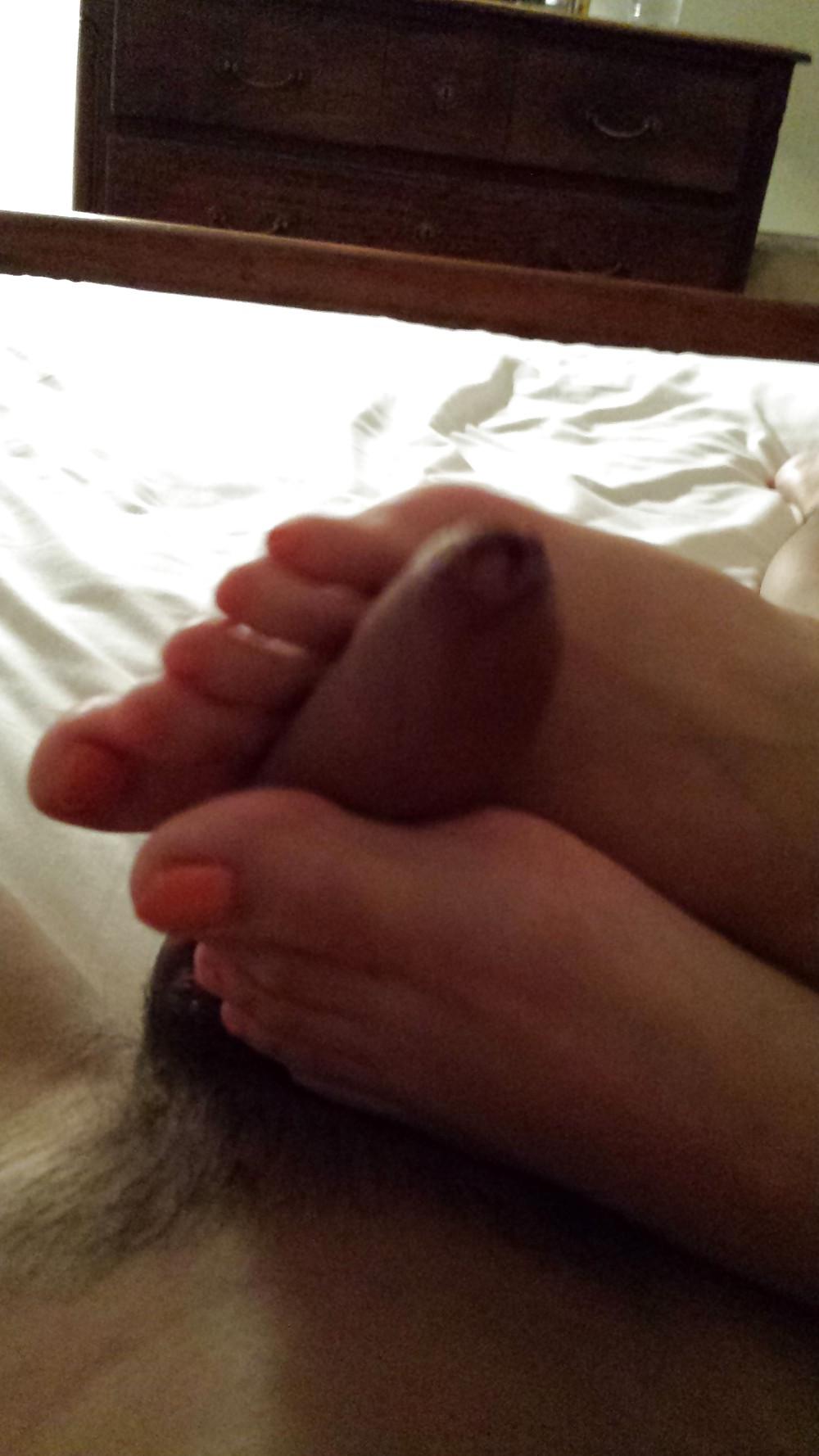 25P Footjob IV