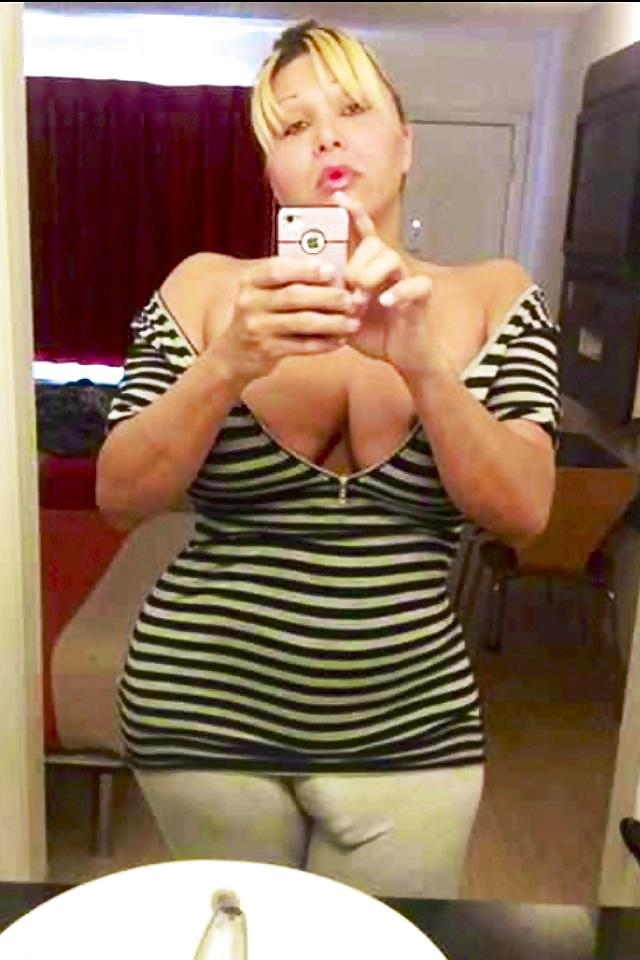 25P BIG BREASTED THICK SHEMALE 