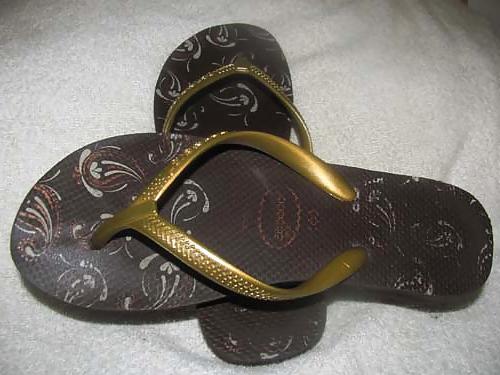 25P Havaianas High Light II – Marrom mit langen Haaren