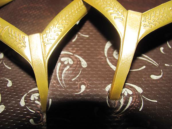 25P Havaianas High Light II – Marrom mit langen Haaren