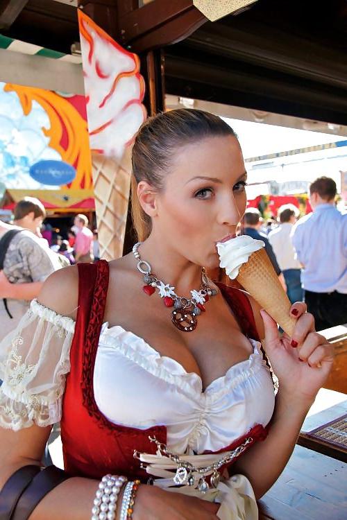25P .Sexy Cosplay 2.