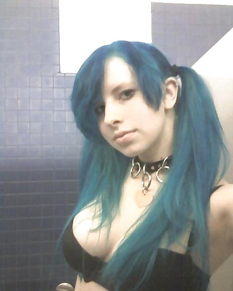 14P Blue Hair Emo :)