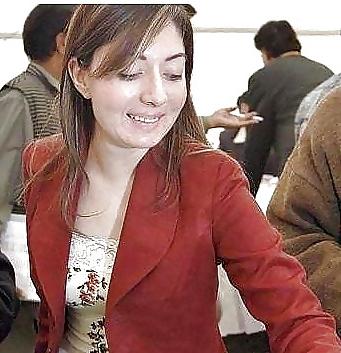 25P Sexy Pakistani Polician 