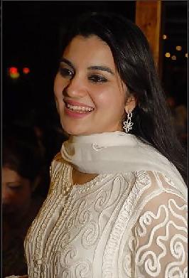 25P Sexy Pakistani Polician 