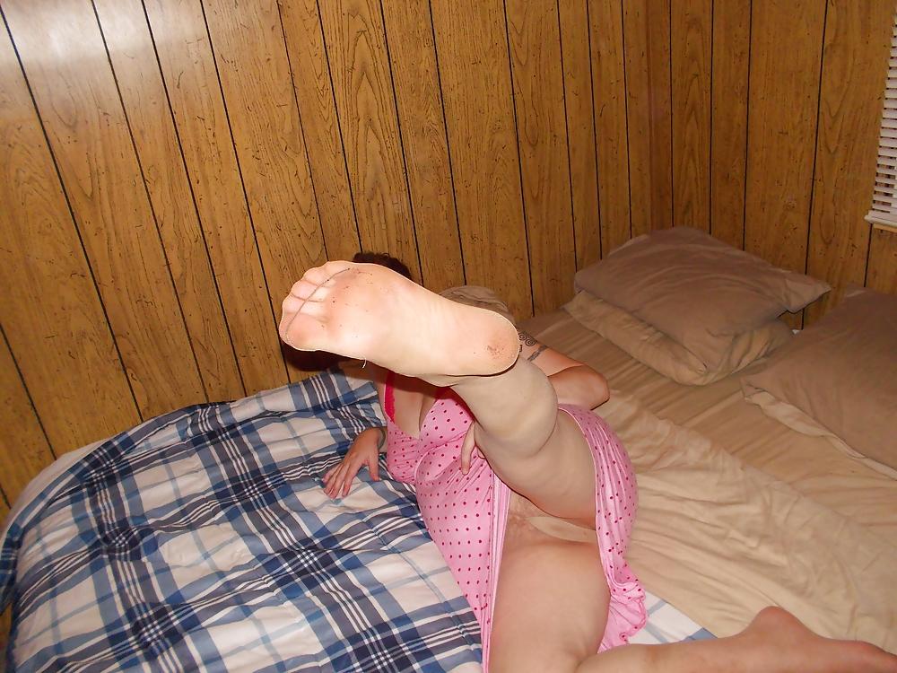 9P Dirty wife in pantyhose