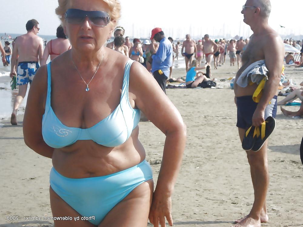 25P Grannies in Swimwear 1