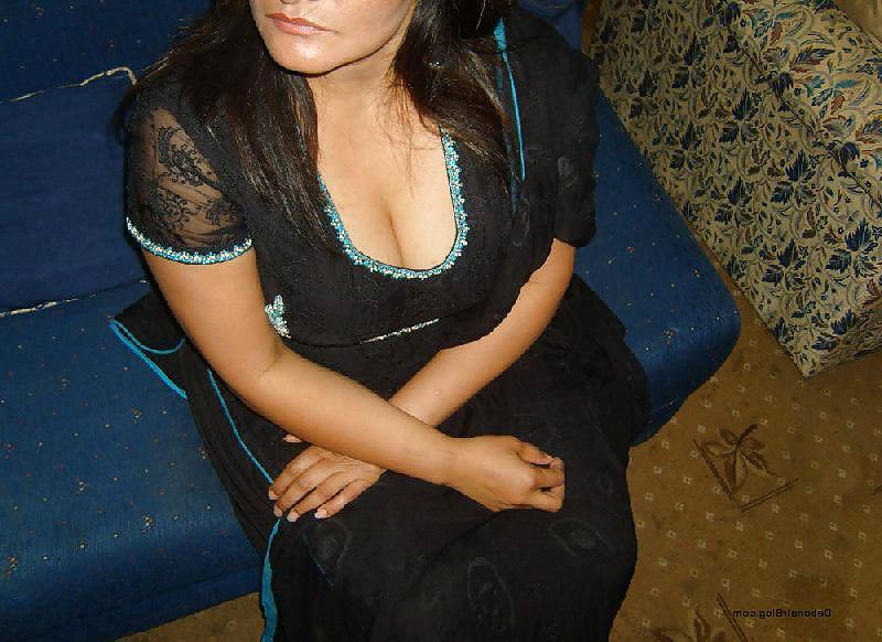 17P Pakistani cpl threesome fucking