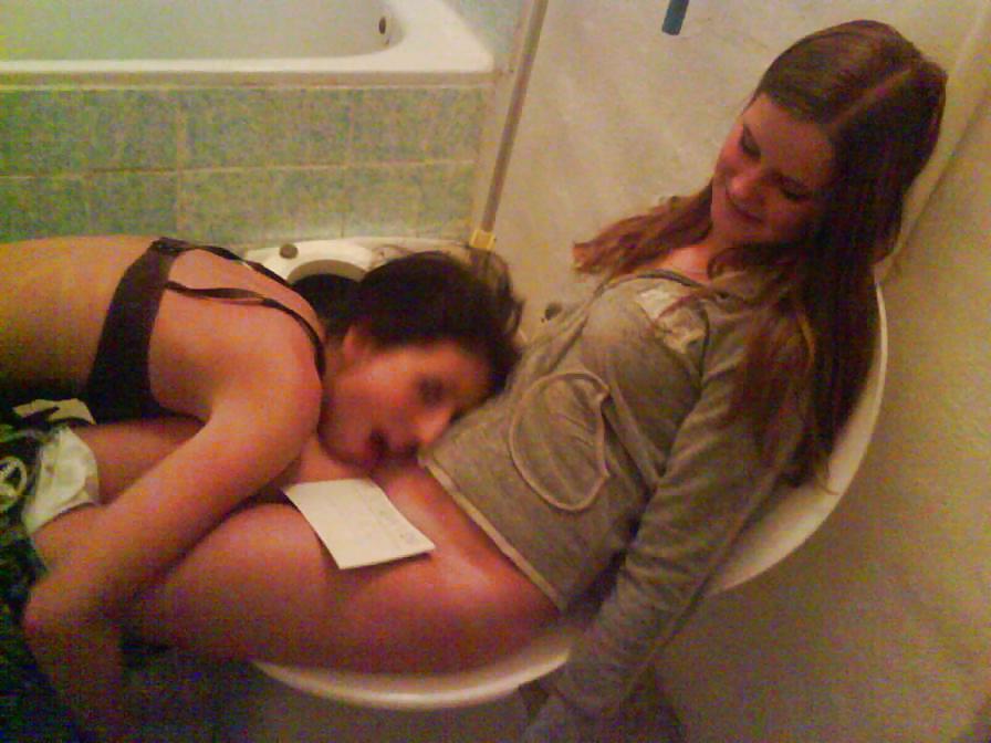 24P Naked holiday pics from hot teens - COMMENT DIRTY FOR MORE