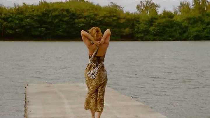 25P Mena Suvari Cosplay Pics