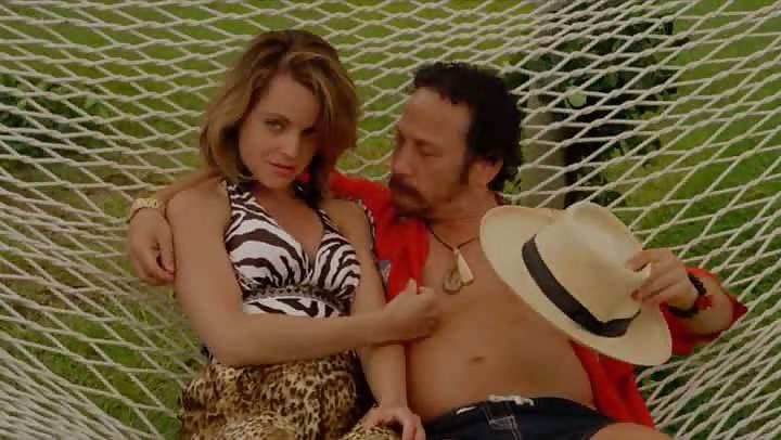 25P Mena Suvari Cosplay Pics