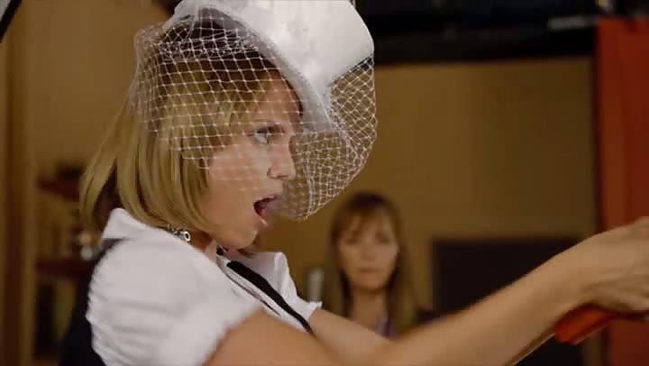 25P Mena Suvari Cosplay Pics