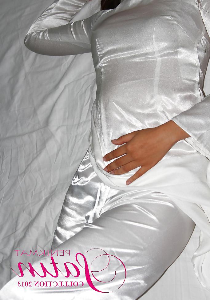 25P Sexy girl white satin dress