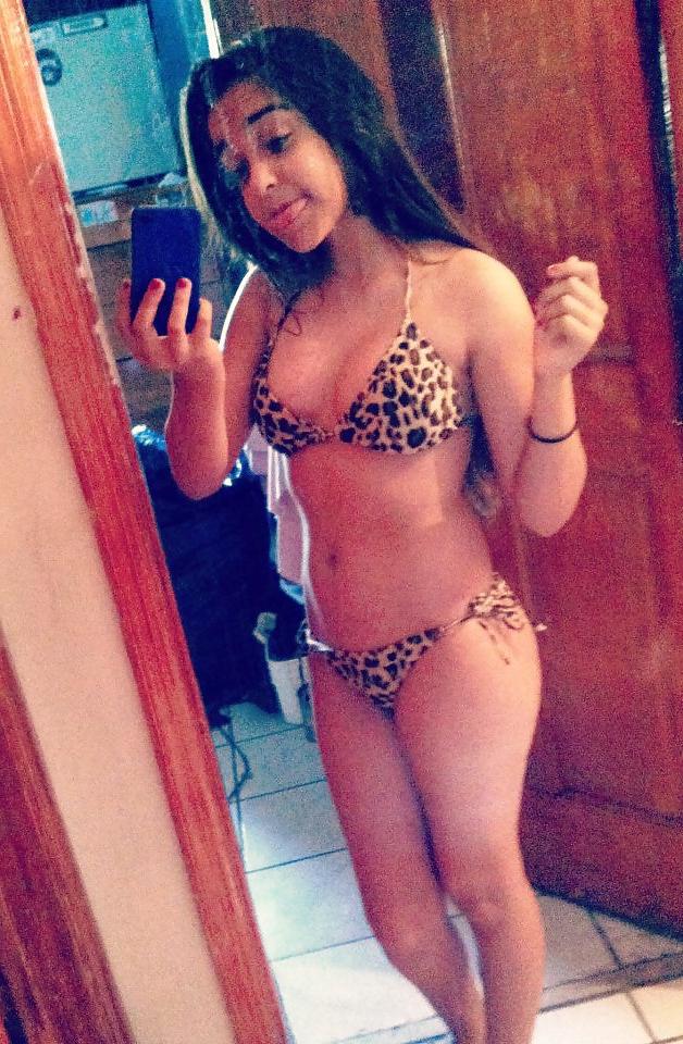 25P Latinas in swim suits 2