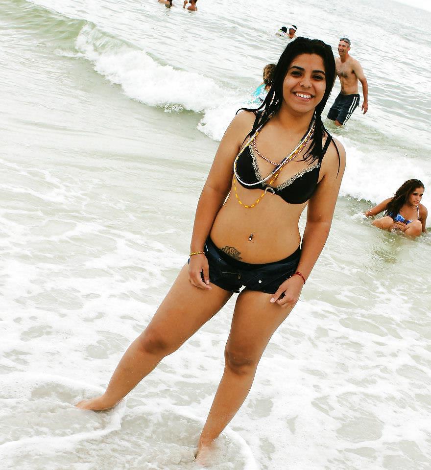 25P Latinas in swim suits 2