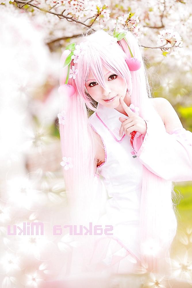 25P Amazing Japanese Cosplay