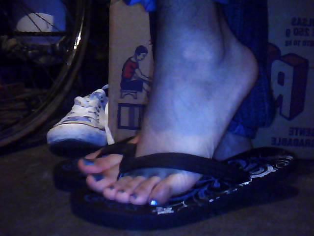 25P Sandals, feet and nails painted blue