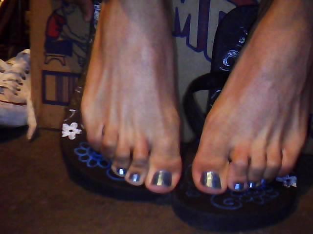 25P Sandals, feet and nails painted blue