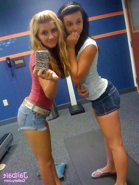 25P Hot Teens 1 (Dirty Comments)