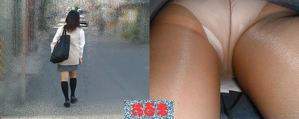 10P Upskirt pantyhose