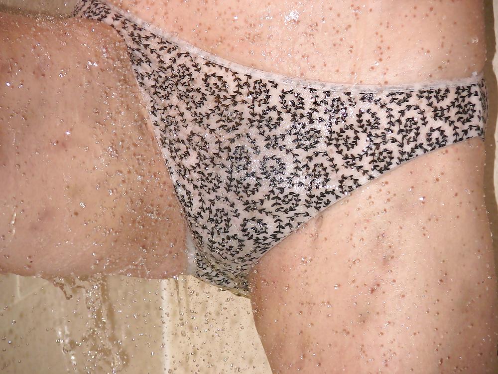 25P Tim126 Shower to geta dirty girl clean