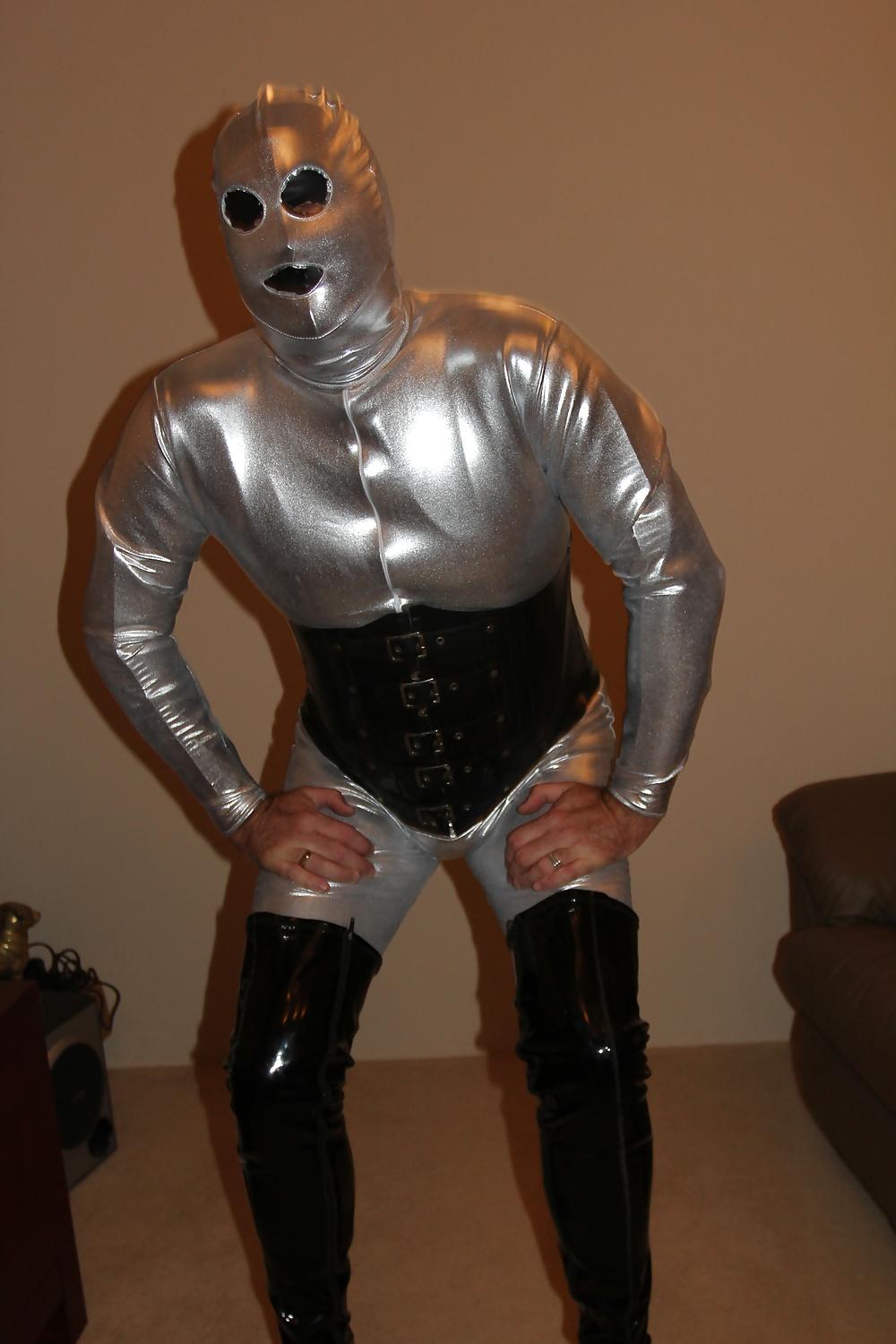 5P New spandex suit with a layer of latex underneath