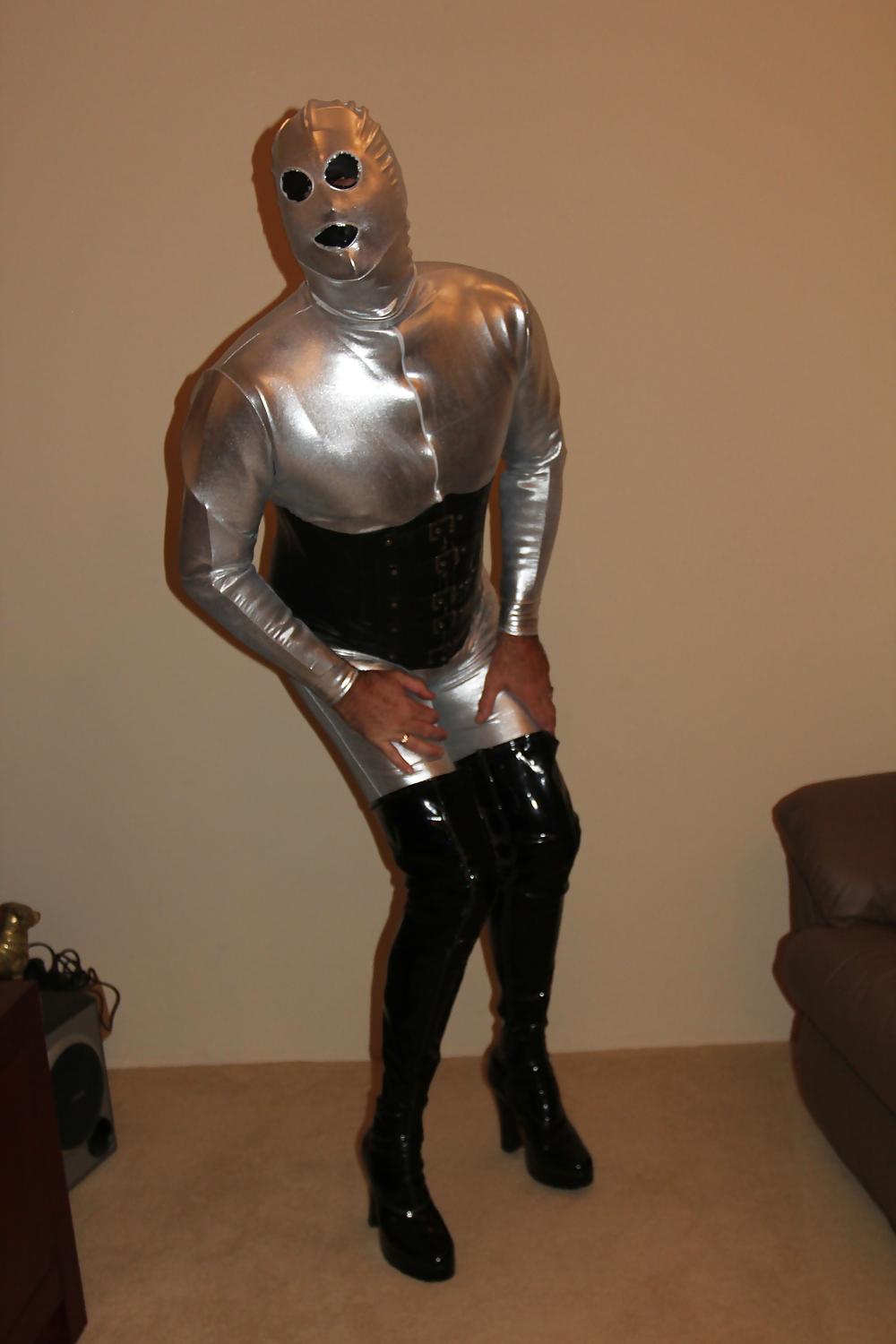 5P New spandex suit with a layer of latex underneath