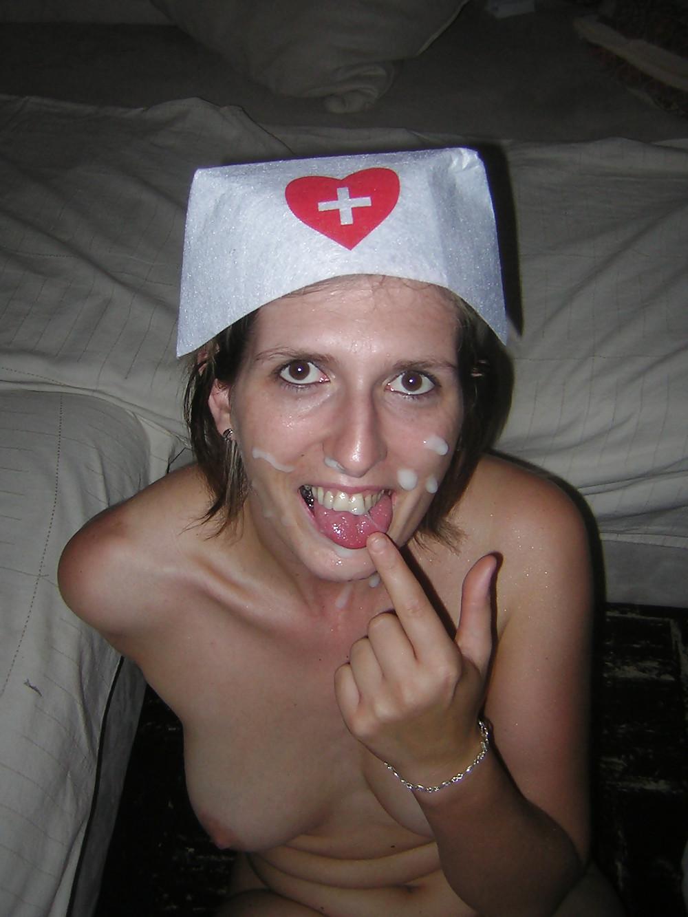 15P French amateur en infirmiere sexy 