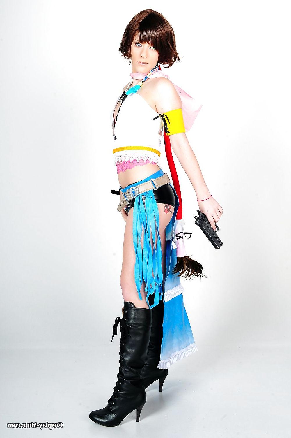 12P Cosplay Yuna